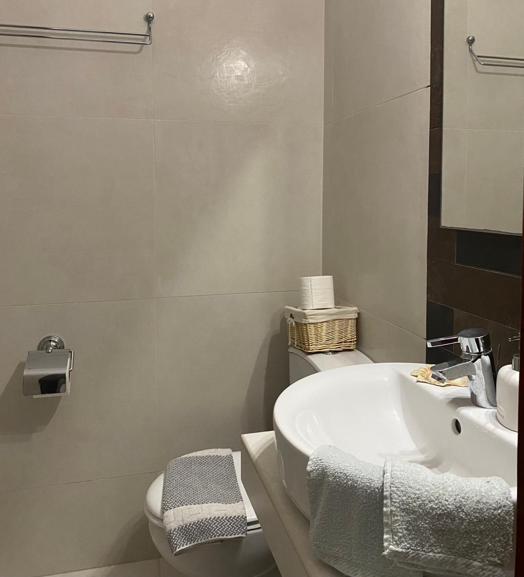 Marili Apartments 罗达 外观 照片