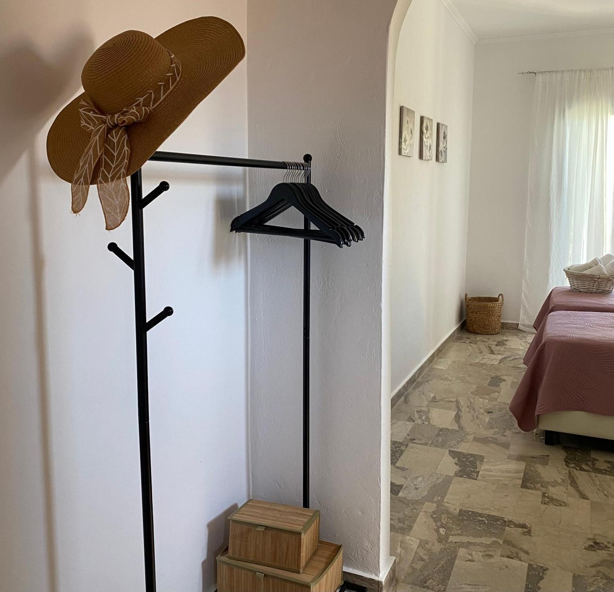 Marili Apartments 罗达 外观 照片